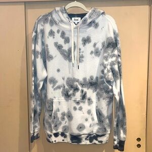 Feat ladies hoodie in great preowned condition size medium or 1 per manufacture